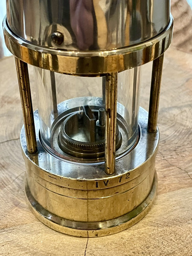 Protector of Eccles Type 1A Safety Lamp - Picture 6 of 14