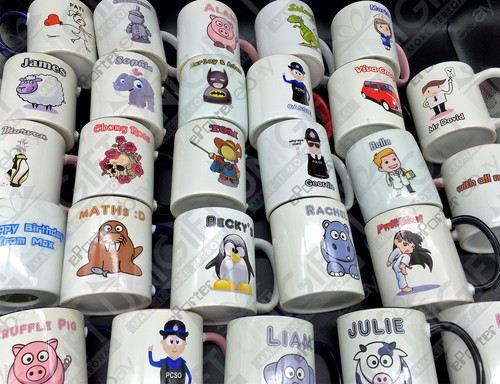 Personalisiertes Geschenk hüpfend gelb Giraffe Becher Geldbox Tasse Tierdesign Thema - Bild 2 von 21