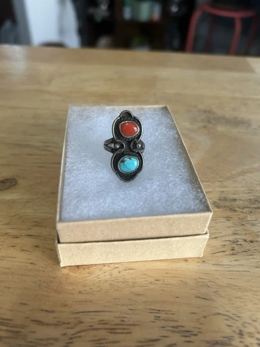 Vintage Antique Petite Turquoise & Red Coral Stirling Silver Cabochon Ring SZ 4