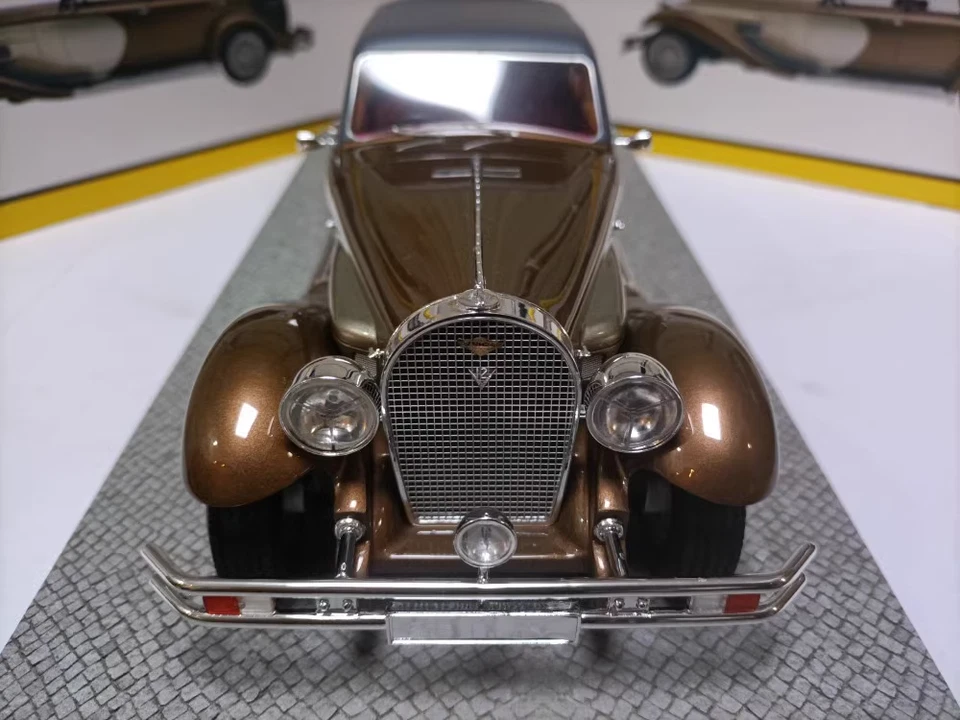 Pantheon 1/18 Panther DeVille 1974 Foto 4 de 4