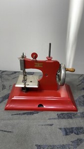 Machine à coudre enfant CASIGE Art déco - fonctionnelle (D'occasion) à