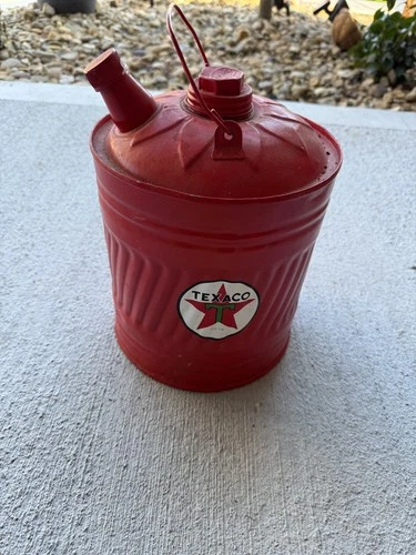 Vintage Texaco Red Petroleum Can   RARE!