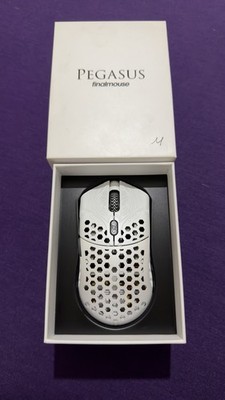 BRAND NEW Finalmouse Starlight 12 PEGASUS MEDIUM Limited edition X/1000.