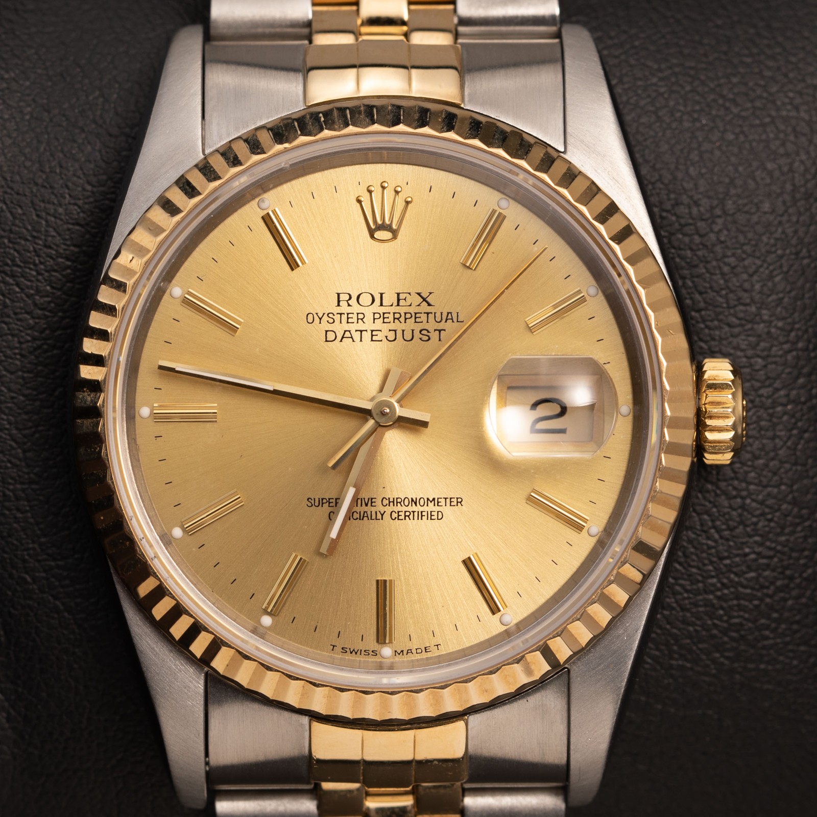 Rolex Datejust Watch Fluted Bezel 36mm Index Champagne Dial 16233 BOX & PAPER