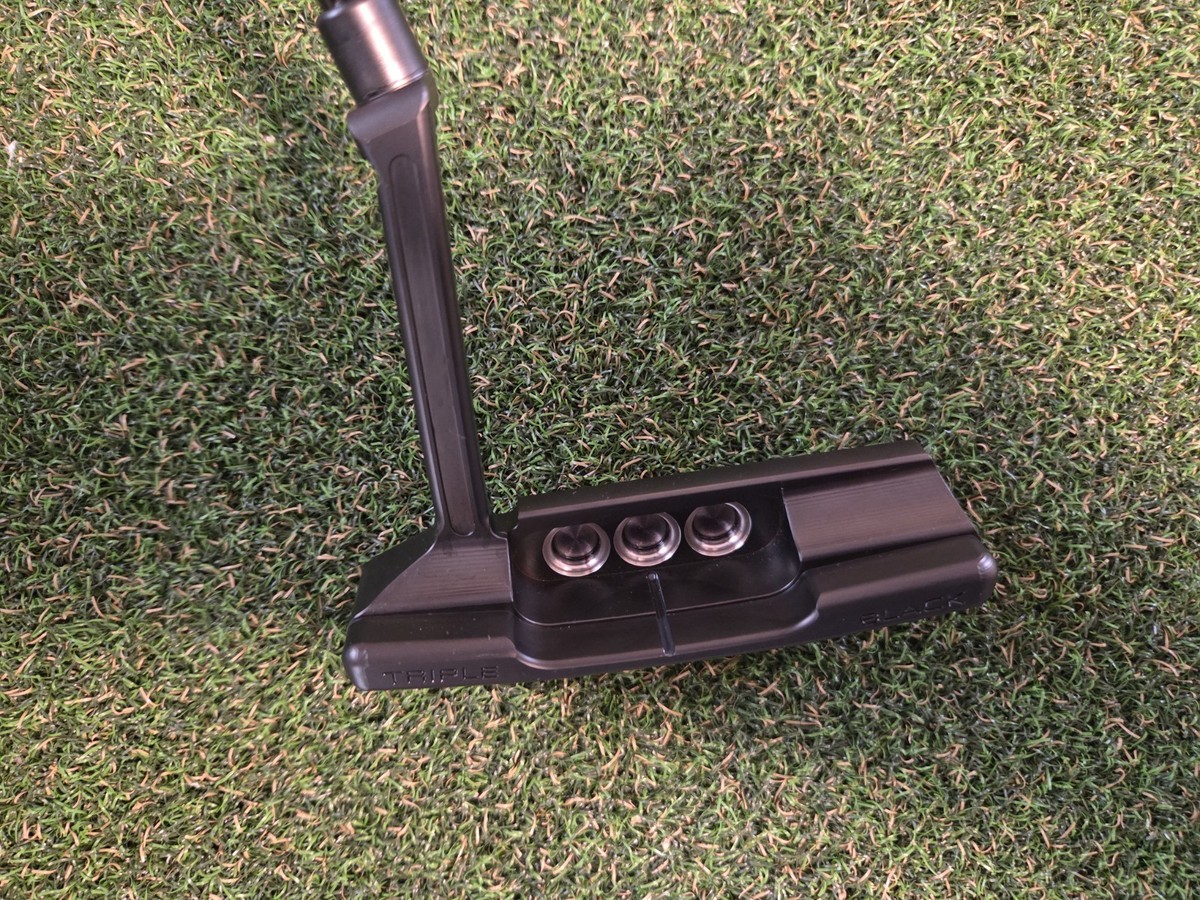 SCOTTY CAMERON B3 LTD TRIPLE BLACK DESIGN NEWPORT 2 LN LONG NECK  display picture 1