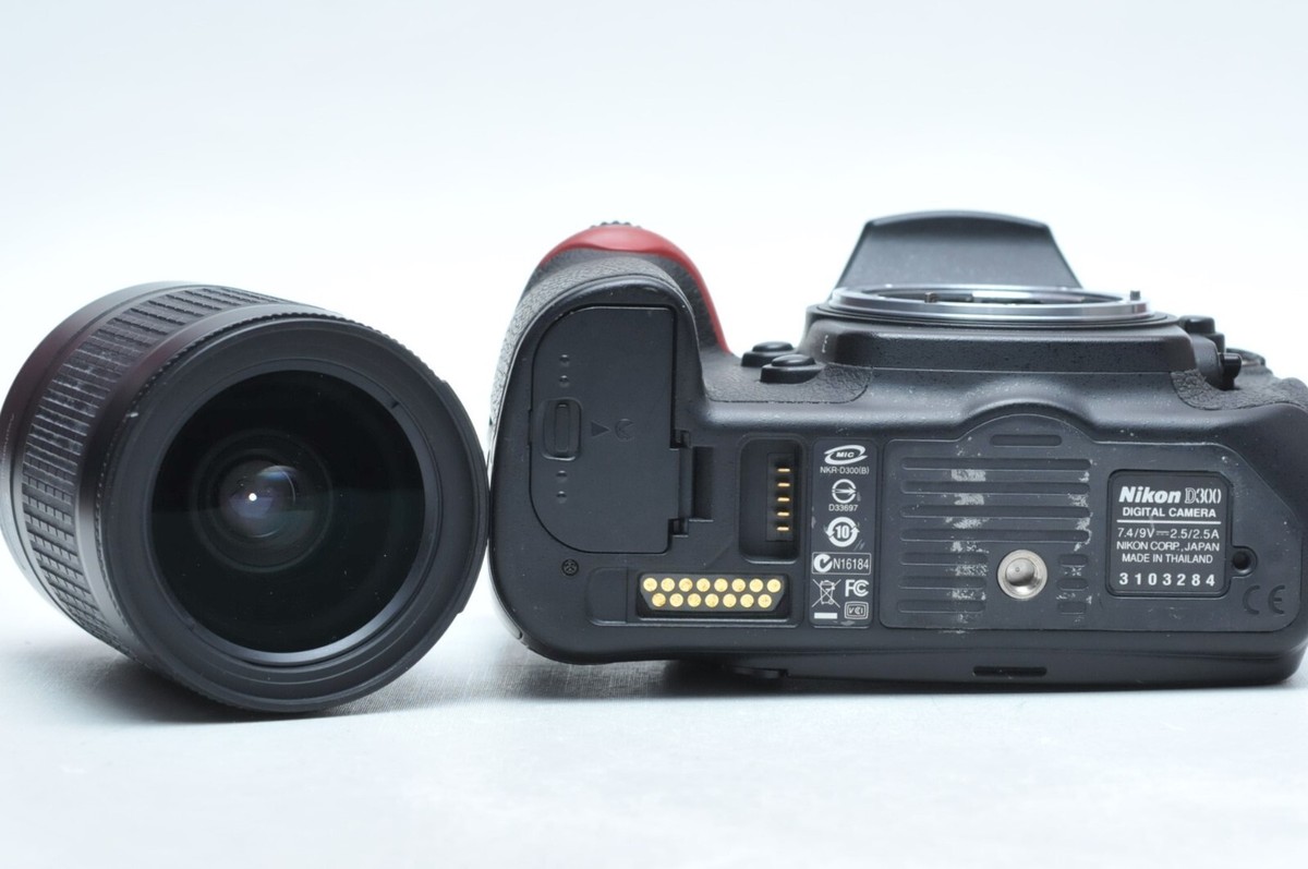 Nikon D300 12.3 megapixel DX Digital Camera W/AF 28-100 Zoom Lens