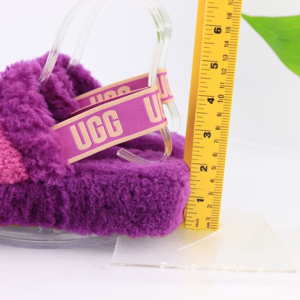UGG Fluff Yeah Slipper Sandal Women's Size 6 Purple Pink UGG Fluff Yeah Slipper Sandal Women's Size 6 Purple Pink