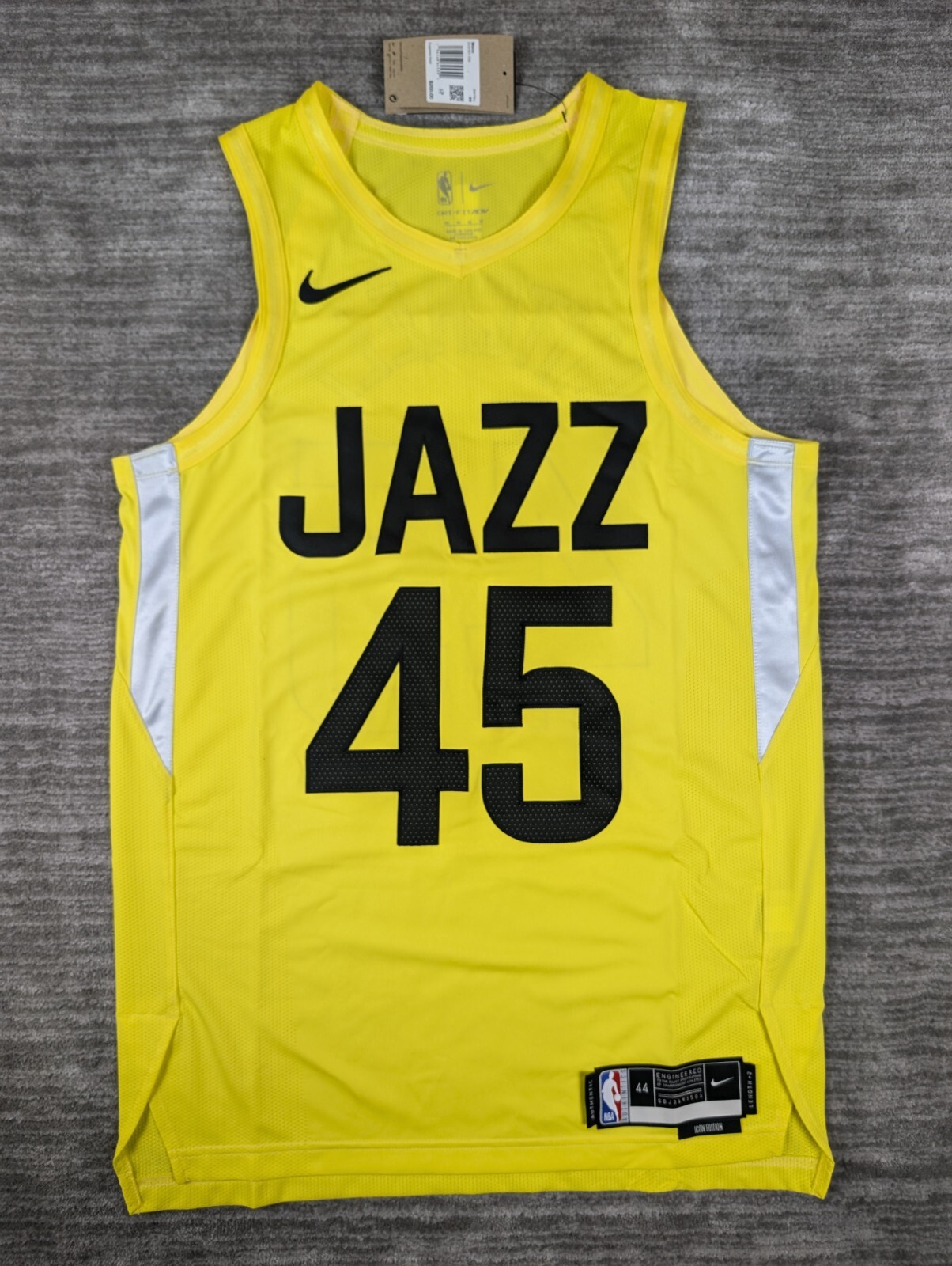 Nike Authentic Utah Jazz Donovan Mitchell City Edition Jersey NWT Size Medium