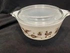 Pyrex Heritage Cinderella bowl with lid #472