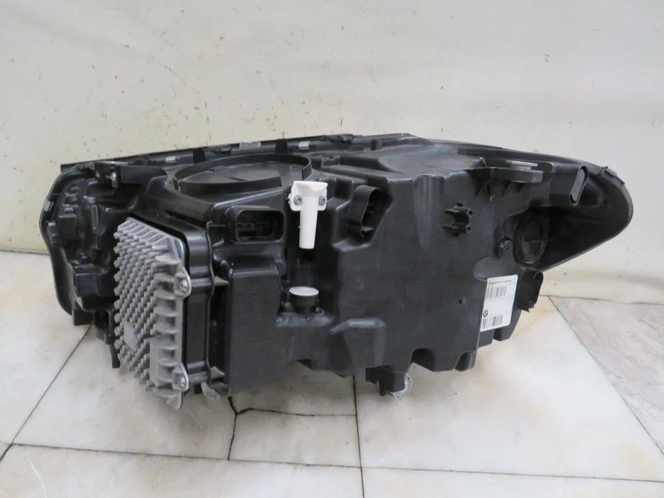 18 19 20 21 BMW X3 Right Headlight OEM - Image 4 of 4