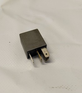 Opel Signum 2003 Relay module 90414477, 90 414 477  90414477  0332 #2796146-74