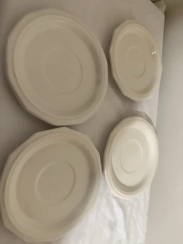 Vintage Pfaltzgraff Heritage White Pattern Coffee Saucer (Set Of 4) Made in USA