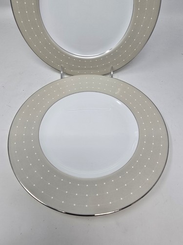 Royal Doulton Monique Lhuillier ETOILE PLATINUM Tan Salad / Luncheon Plate -NEW! - Picture 3 of 10