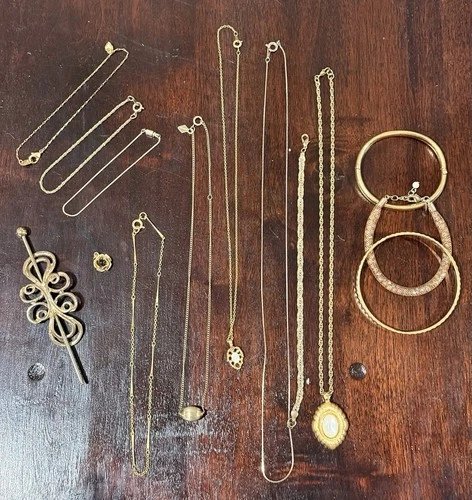 Vintage Gold Tone Jewelry Lot, 14 Pieces Monet, Sarah Cov, Nina Ricci, Etc LOOK!