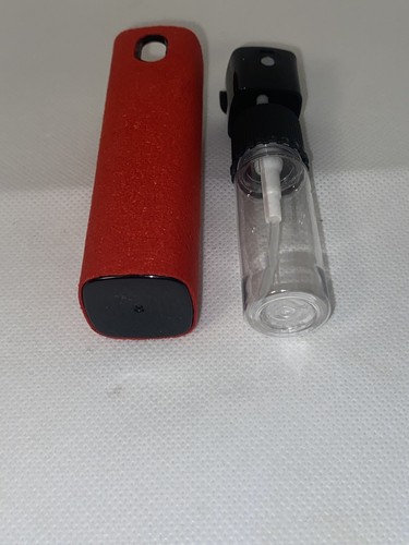 Lot de 3. Mini Chargeur Porte-clés, Porte-clés Baskets, Nettoyeur d'écran. - Photo 9 sur 10