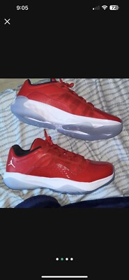 Brand new. Never worn Nike Jordan 11. Size 8 - AIR JORDAN 11 RETRO  main image 2