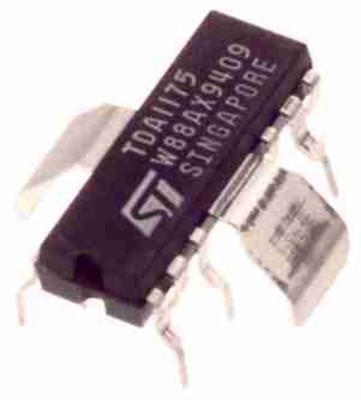 ST TDA1175 DIP LOW-NOISE VERTICAL DEFLECTION SYSTEM *uq
