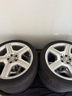 275/35 R1996 W