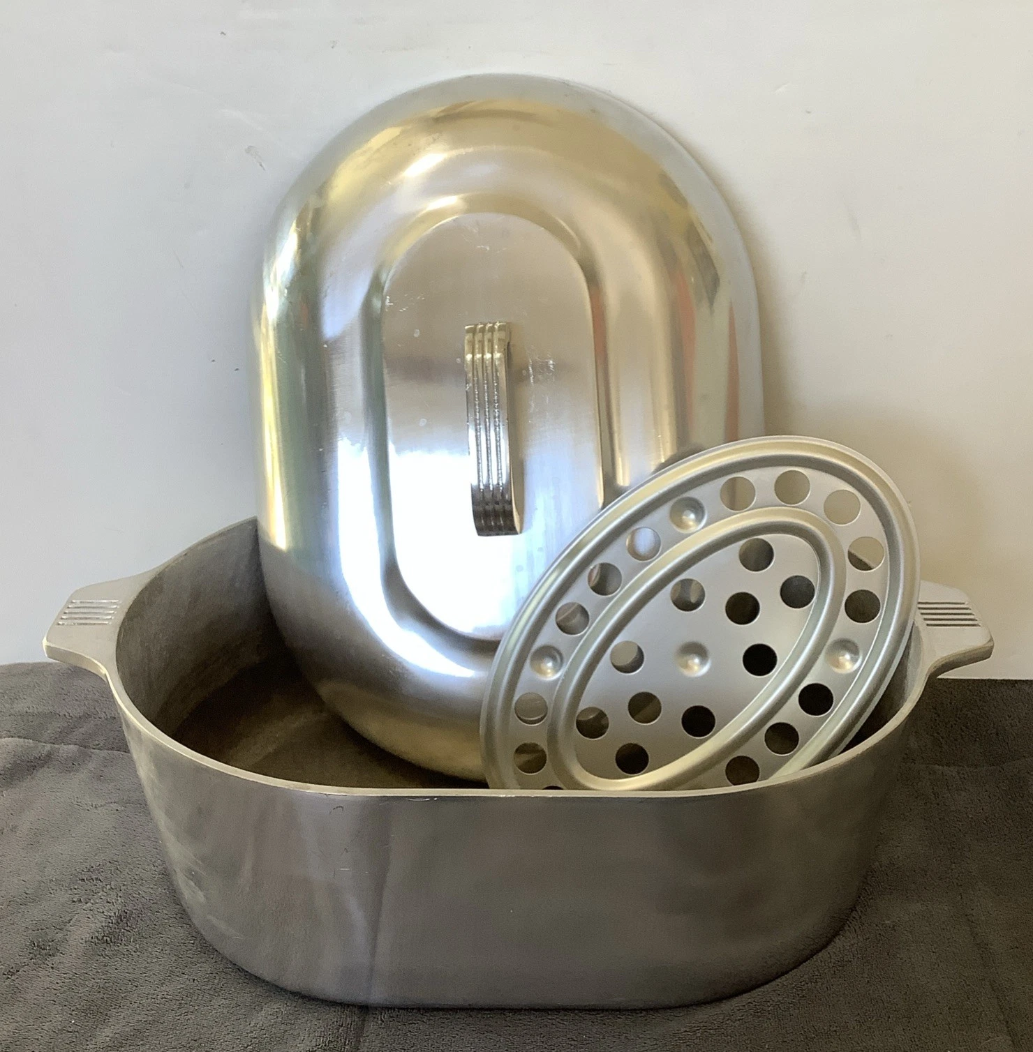 Vintage Magnalite Classic 15 in Aluminum Roaster Si15 Meat Trivet Rack Like 4267