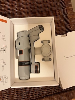 Insta360 Flow 2 Pro 3-Axis AI Smartphone Gimbal Stabilizer Stone Gray NEW