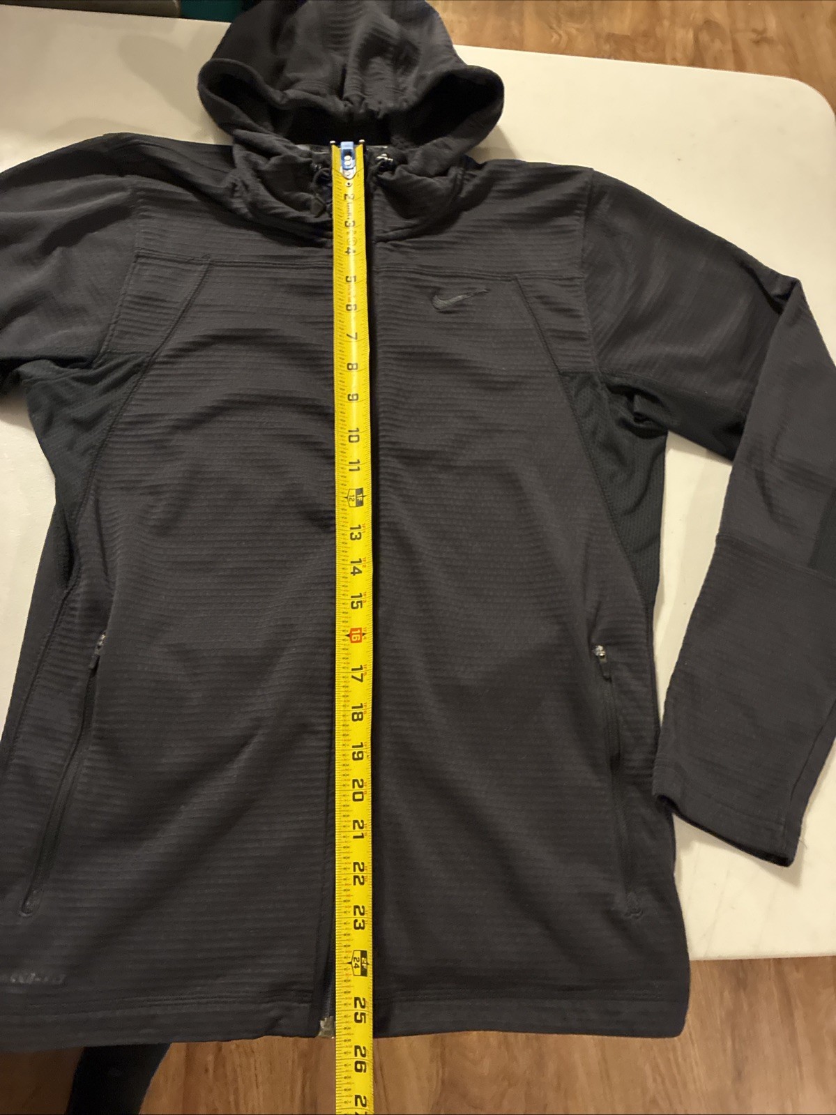 SACAI X NIKE Nike Therma Fit Giacca nera con cappuccio e zip intera donna TAGLIA SMALL