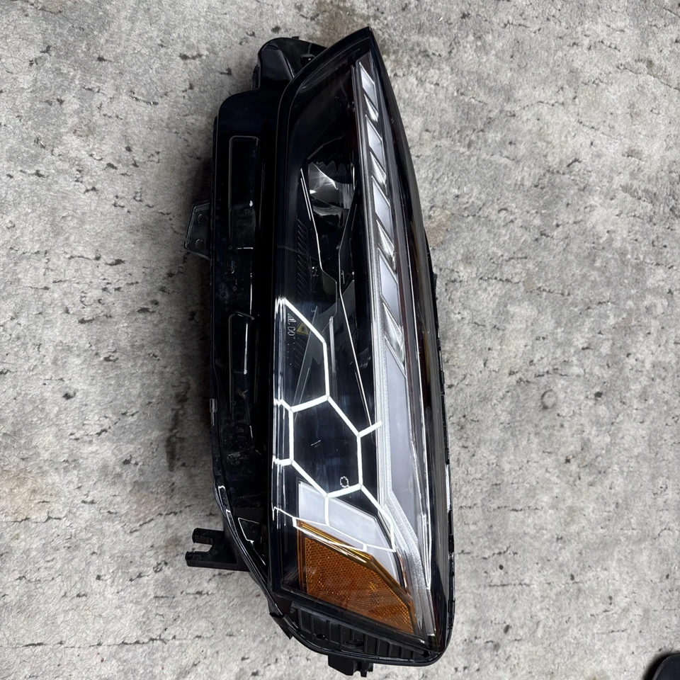 Faro matriz LED láser lado conductor izquierdo Audi A5 S5 RS5 2020-2024 FABRICANTE DE EQUIPOS ORIGINALES cromado Foto 4 de 4