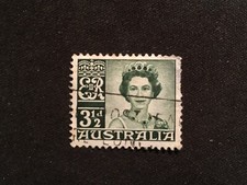 1959 AUSTRALIA QUEEN ELIZABETH II DEFINITIVES NO WMK 3½D GREEN QEII - USED