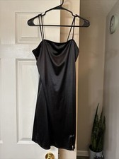 black dress rue 21
