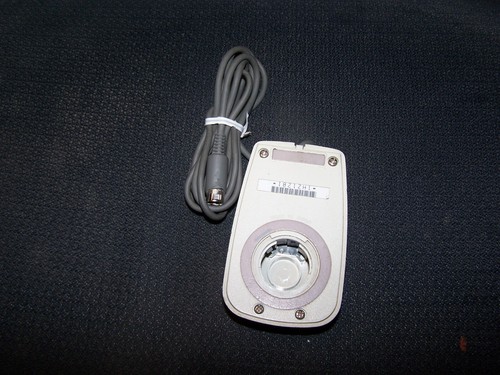 Ratón de computadora vintage raro Microsoft de 2 botones 9 pines serie años 80 VENDIDO COMO ESTÁ - Imagen 2 de 2