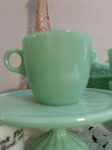 1 / Vtg. FIRE KING  C HANDLE JADEITE ST. DENIS 1700  Cup OVEN GLASS HTF