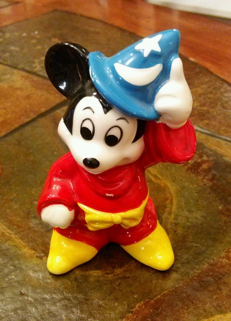 Sorcerer MICKEY MOUSE Ceramic /Porcelain Figure 3 1/2