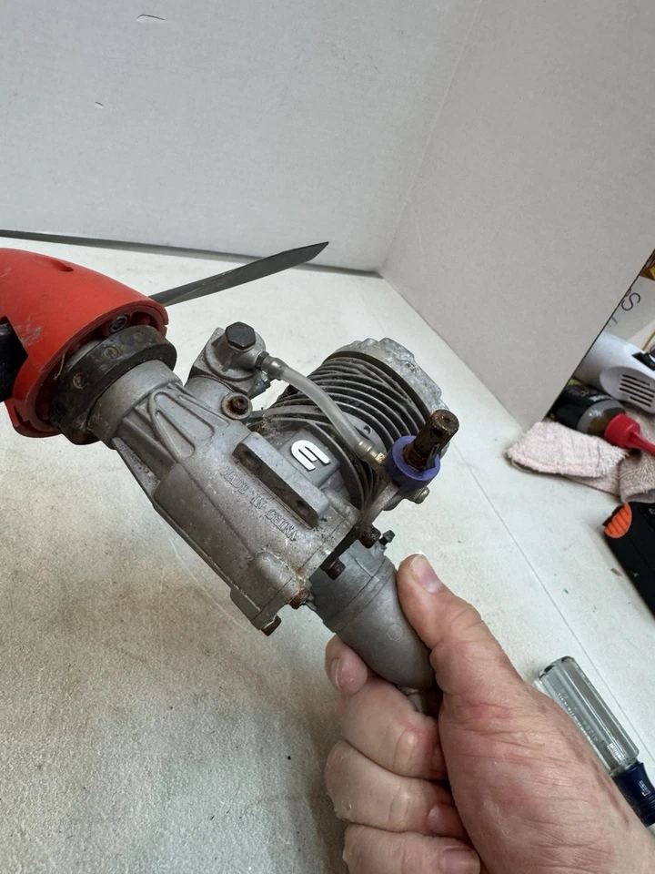 motor avión evolution rc sin probar más otras piezas Foto 3 de 4