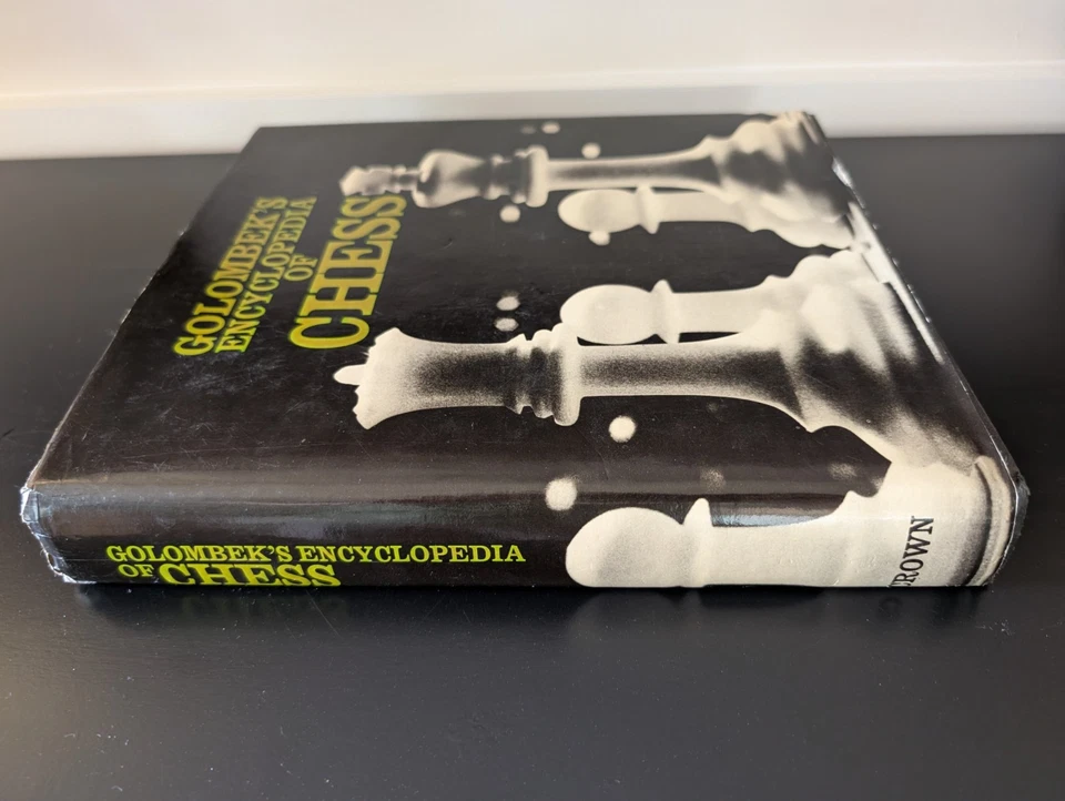 Golombek's Encyclopedia of Chess 1977 Hardcover w/ Dust Jacket Crown Pub - Image 4 of 4