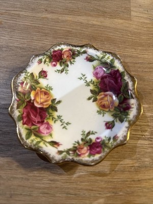 Royal Albert Old Country Roses Small Round Pointed Trinket Pin Dish 11.5cm