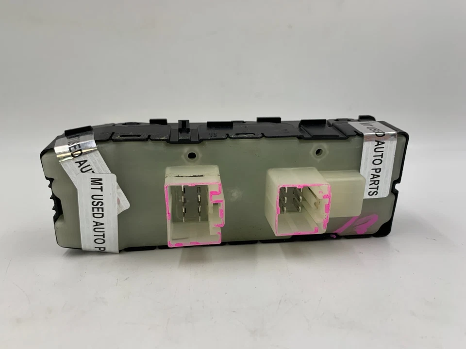 Interruptor de ventana eléctrica Jeep Patriot Master 2007-2010 OEM D04B03024 Foto 2 de 4