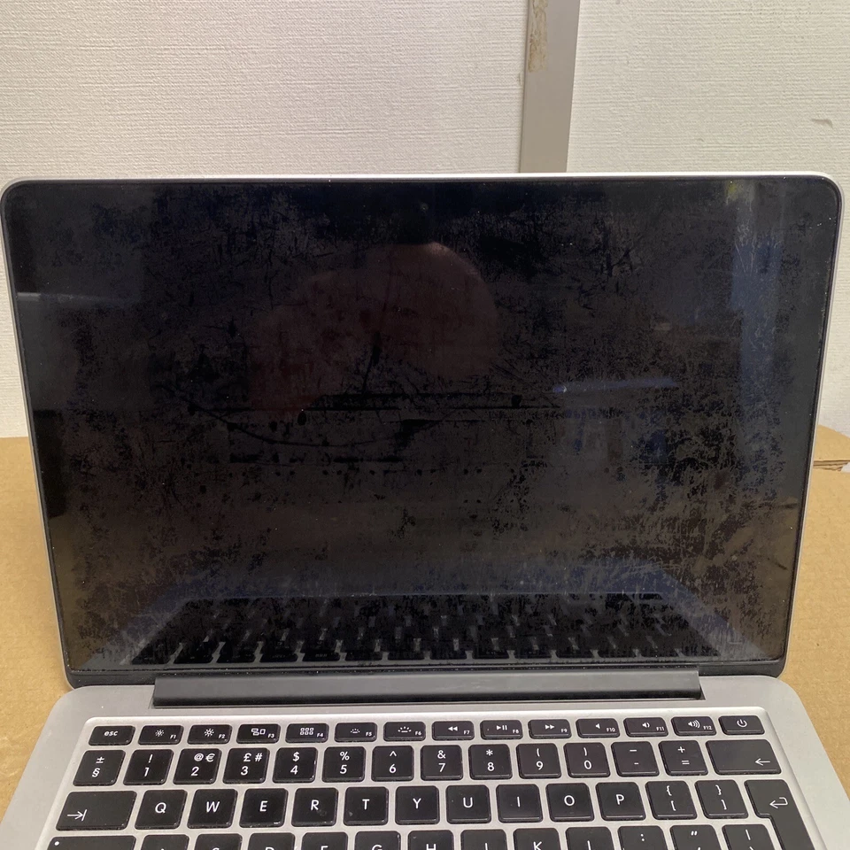 Apple MacBook Pro 13” Retina (2015) 256GB SSD i5 2.7GHz 8GB Ram Running Monterey - Image 3 of 4
