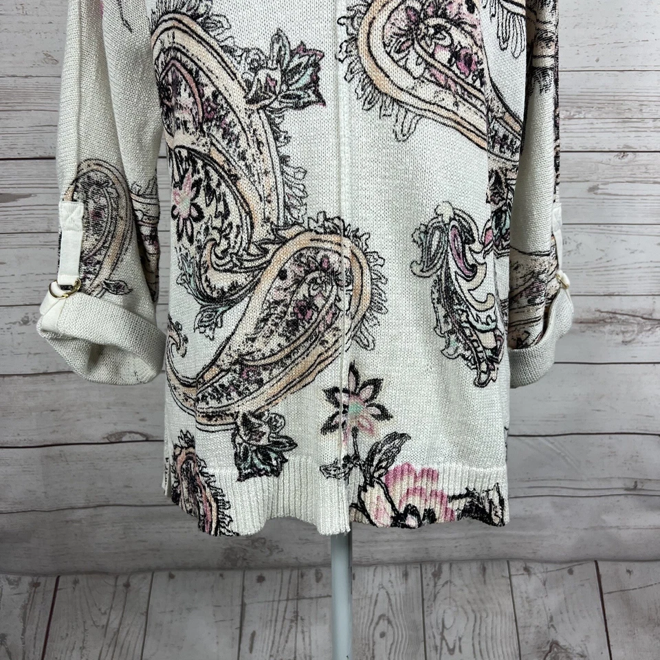 Suéter Chico’s Cuello en V Talla 1 Mediano Blanco Floral Cachemira Mangas 3/4 Pestañas Foto 4 de 4