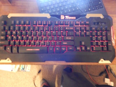 Tt Esports Commander By Thermaltake Gaming Keyboard KB-CMC-PLBD