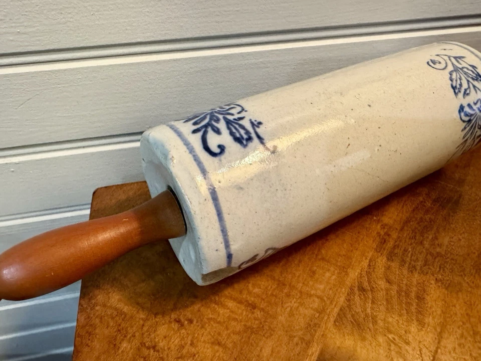 Antique Stoneware Rolling Pin BLUE & WHITE Salt Glazed - Image 4 of 4