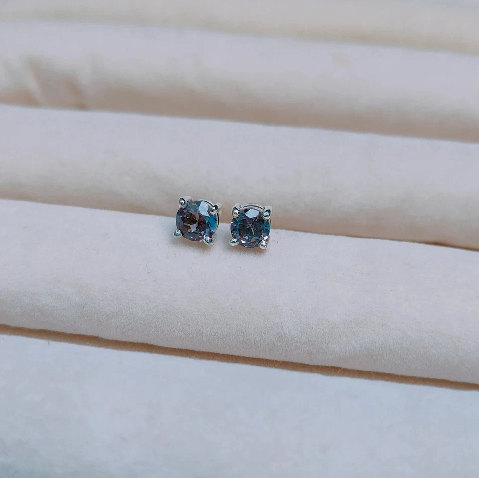 Серьги-гвоздики с александритом серебро 925 пробы женские подарок - Изображение 2 из 4