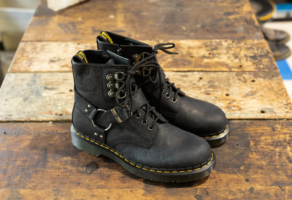 British Classic Motorcycle Style ~ DR. MARTENS 1460 HDW HARNESS