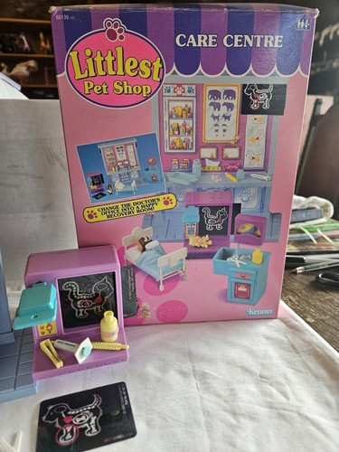 Vintage 1993 Kenner Littlest Pet Shop Care Center Hospital Playset COMPLETE - Picture 1 of 17