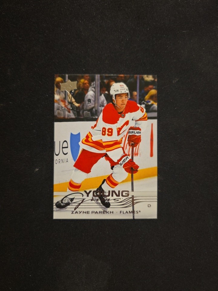 Upper Deck 2025-26 Series 1 Young Guns Zayne Parekh #236 Flames Hockey Card