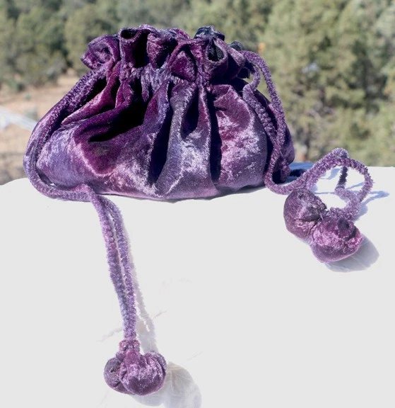 Retículo de veludo roxo feito à mão, bolsa de cordão - steampunk, regência, vitoriana - Imagem 2 de 4