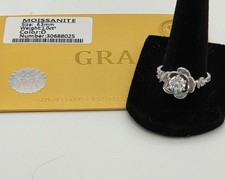 I Ct Moissanite Flower Ring w/ GRA Certificate Of Authenticity Size 9  0100