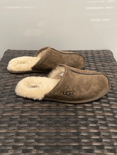 UGGs Men s Scuff sheepskin slippers size 11
