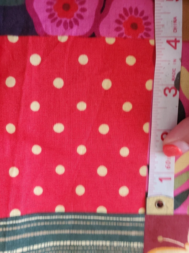 VINTAGE Moda Fabrics "Rooftop Garden" OOP Patchwork Floral Quilt Fabric 56"x43" - Image 3 of 4