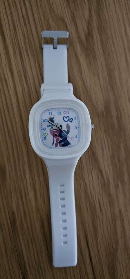 Montre DISNEY Stitch Blanche Enfants Garçon Fille Neuve  - Photo 3/3