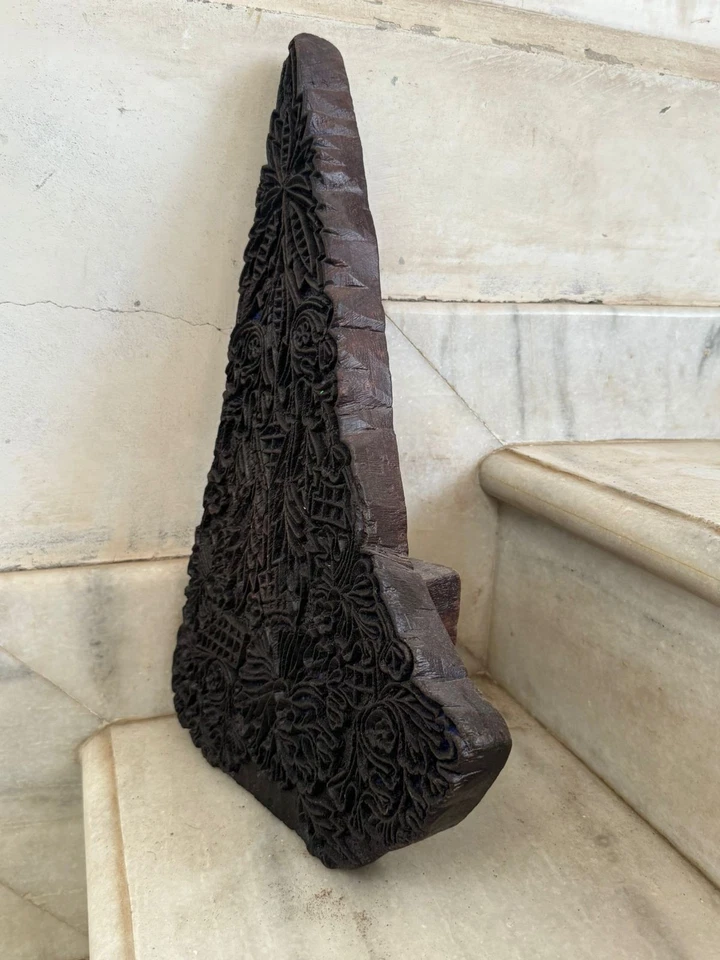 Bloque de impresión textil de madera antiguo original antiguo fino tallado a mano Foto 3 de 4