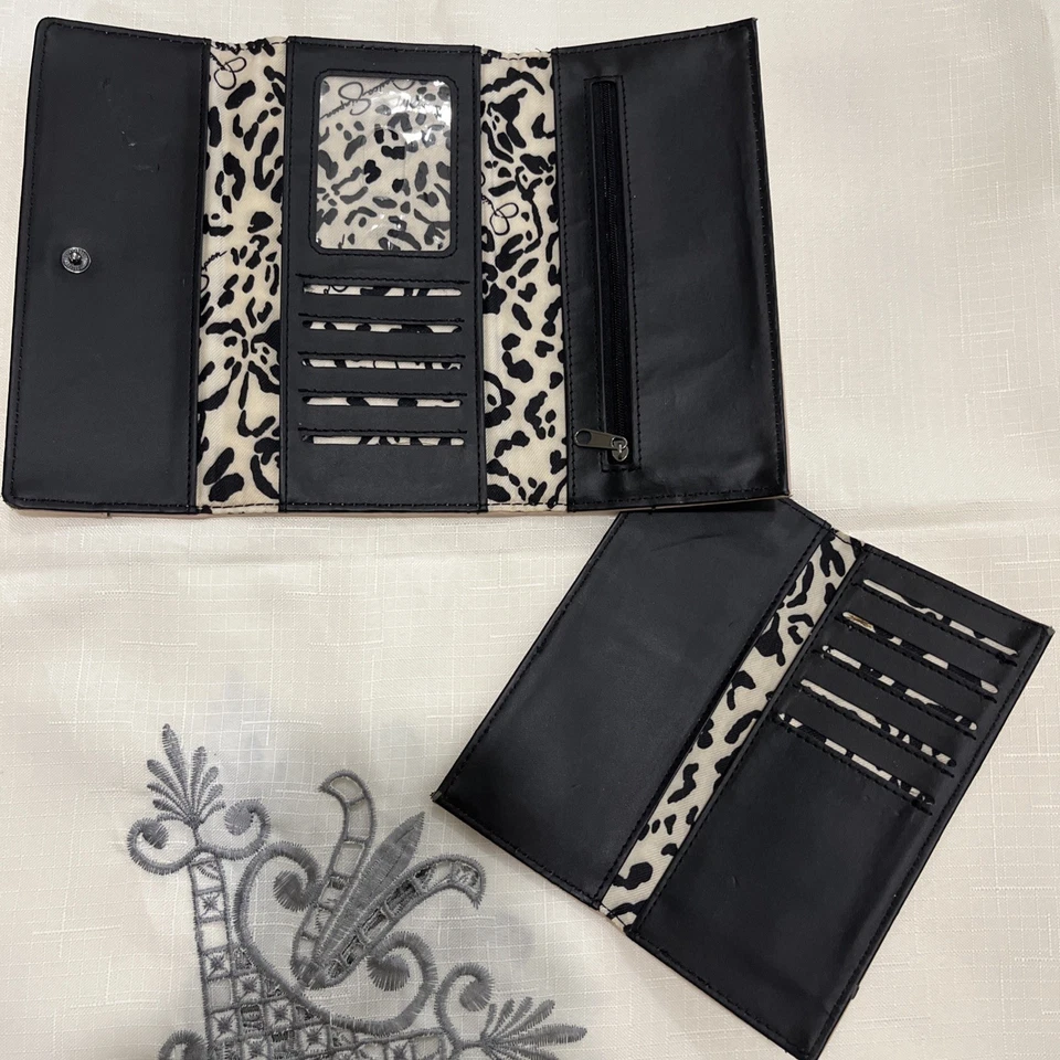 Jessica A Simpson Women’s Wallet  Pink - Image 4 of 4